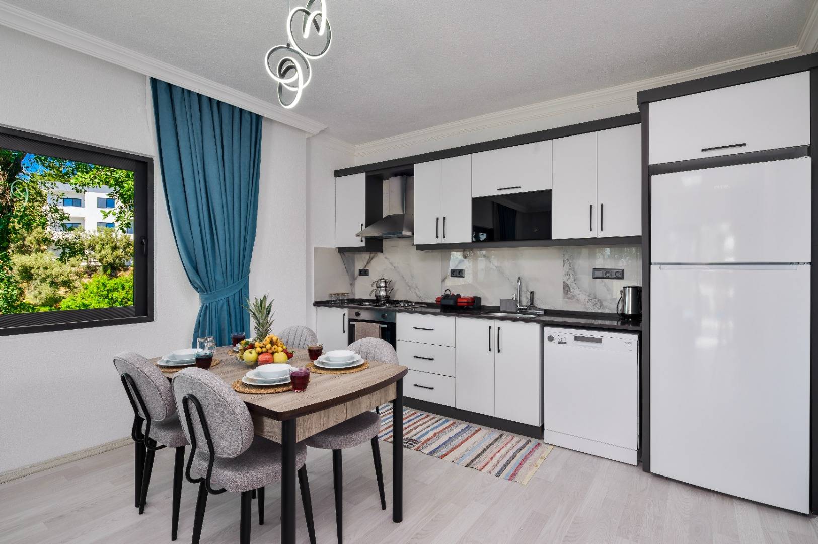 Kaş Üzümlü'de Doğa İle İç İçe, Özel Havuzlu, 5 Kişilik Villa