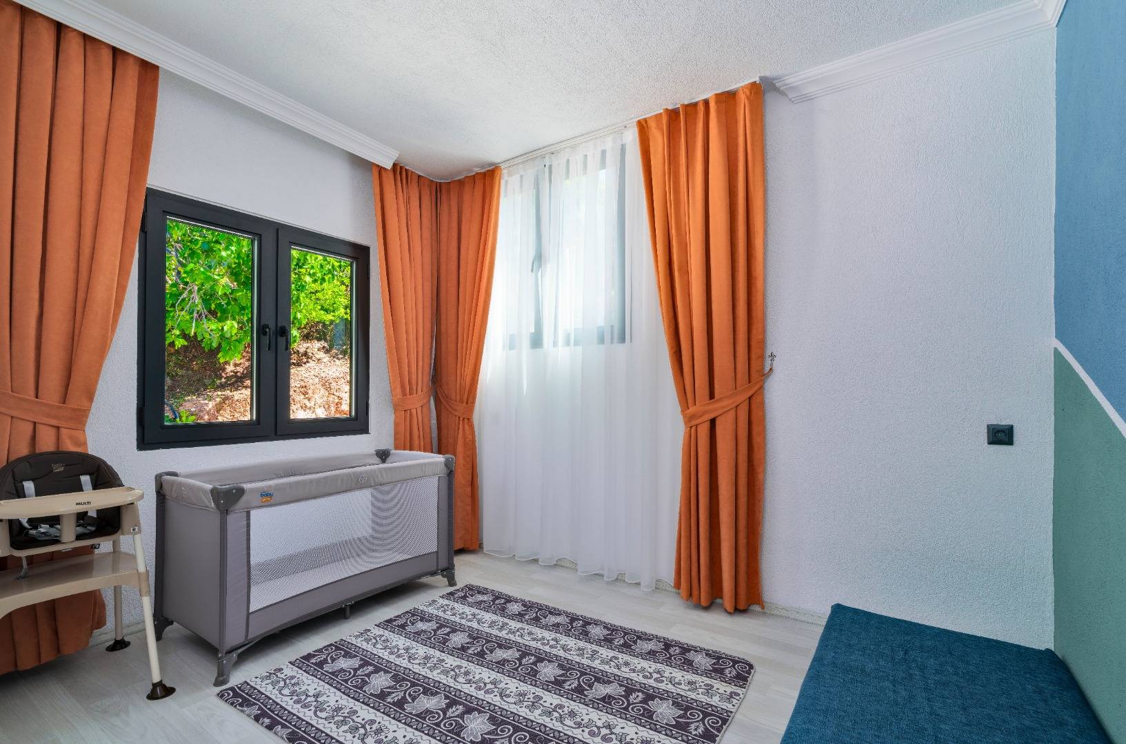 Kaş Üzümlü'de Doğa İle İç İçe, Özel Havuzlu, 5 Kişilik Villa