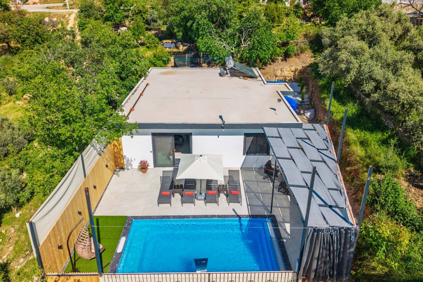 Kaş Üzümlü'de Doğa İle İç İçe, Özel Havuzlu, 5 Kişilik Villa