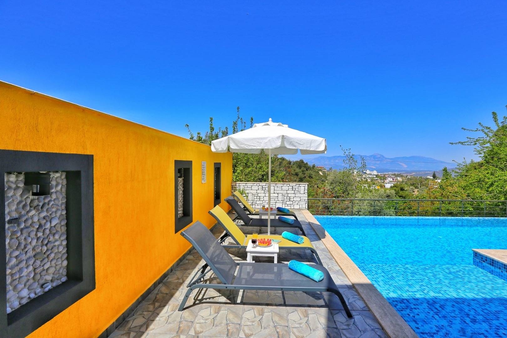Kaş Üzümlü'de Doğa Manzaralı, Özel Havuzlu,  Muhafazakar Villa 46516 — 9