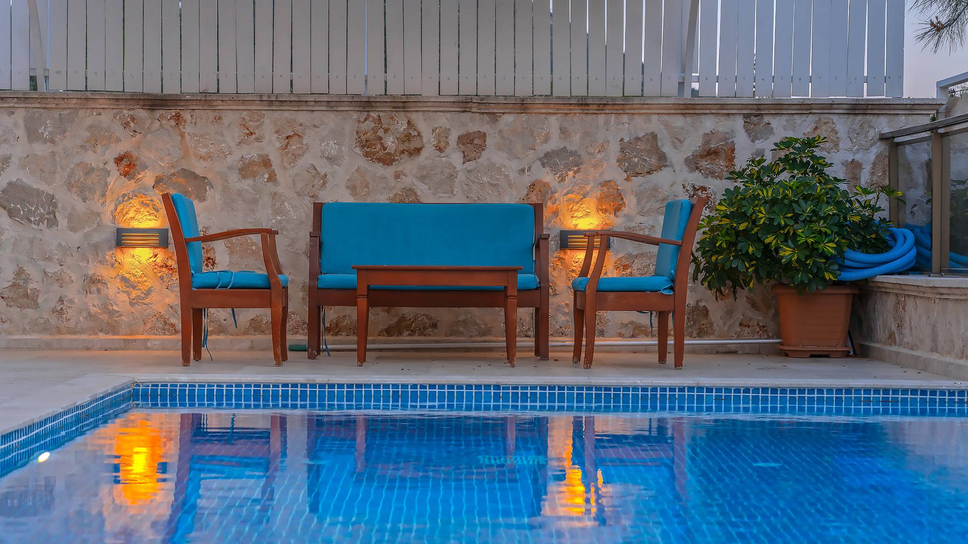 Kaş Üzümlü'de Geniş Ailelere Uygun, Özel Havuzlu, 3+1 Villa