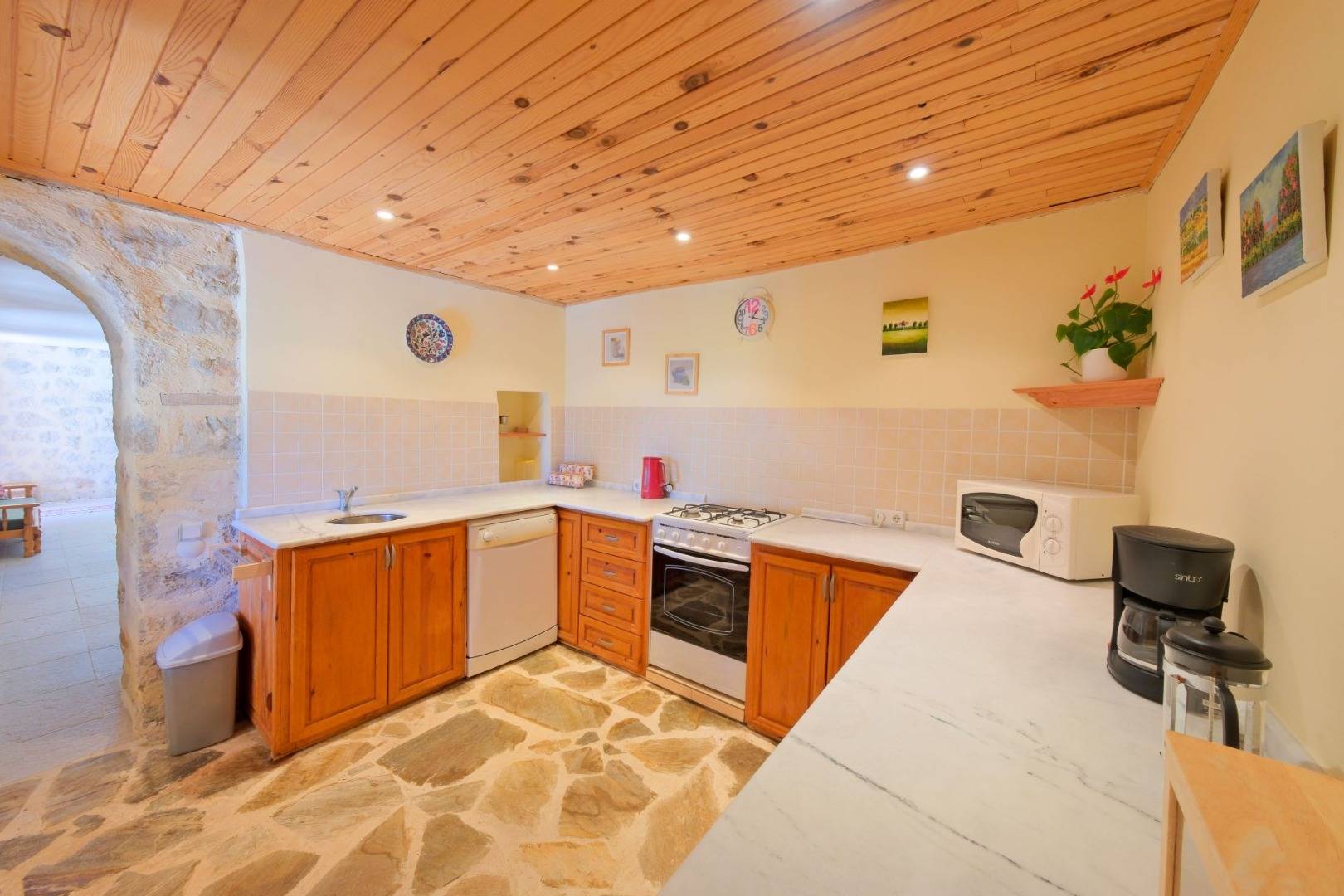 Kaş Üzümlü'de Harika Doğa Manzaralı, Özel Havuzlu, 3+1 Villa