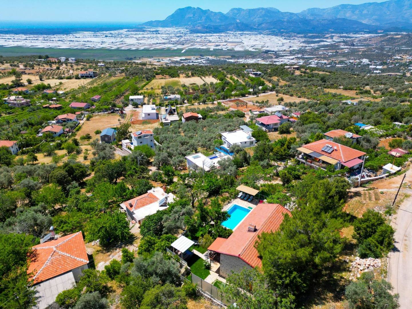 Kaş Üzümlü'de Harika Doğa Manzaralı, Özel Havuzlu, 3+1 Villa
