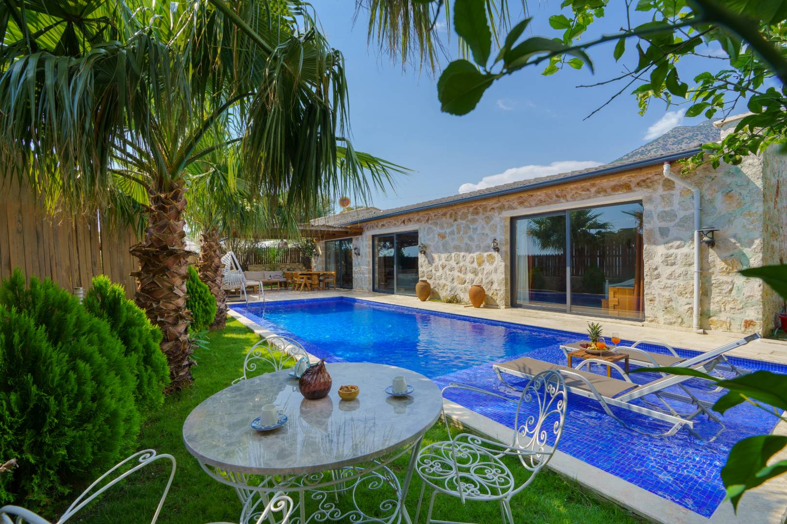 Kaş Üzümlü'de Huzurlu Doğada, Özel Havuzlu, Konforlu Villa 46090 — 2