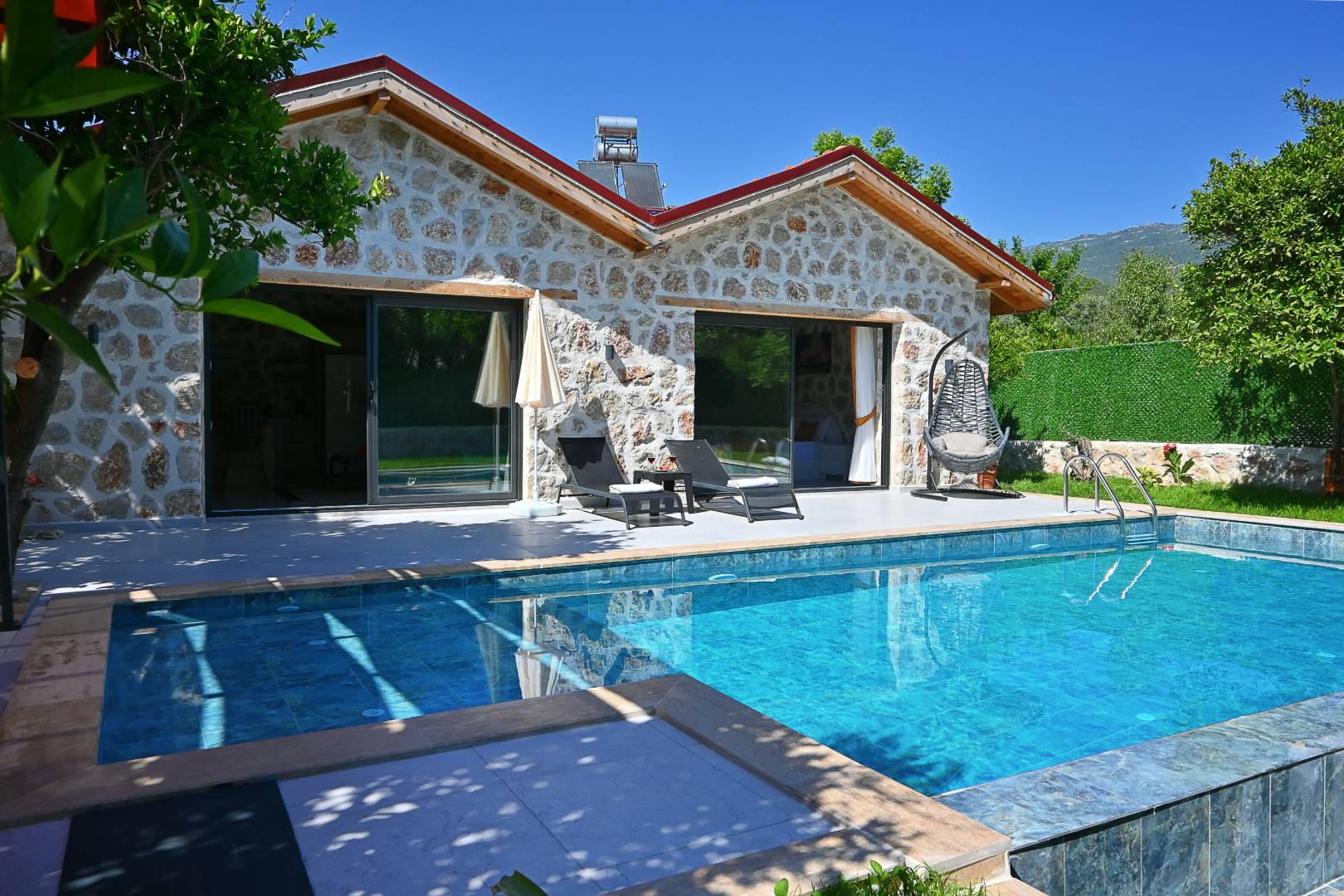 Kaş Yeşilköy'de Doğa İle İç İçe, Özel Havuzlu, Balayı Villası 46143