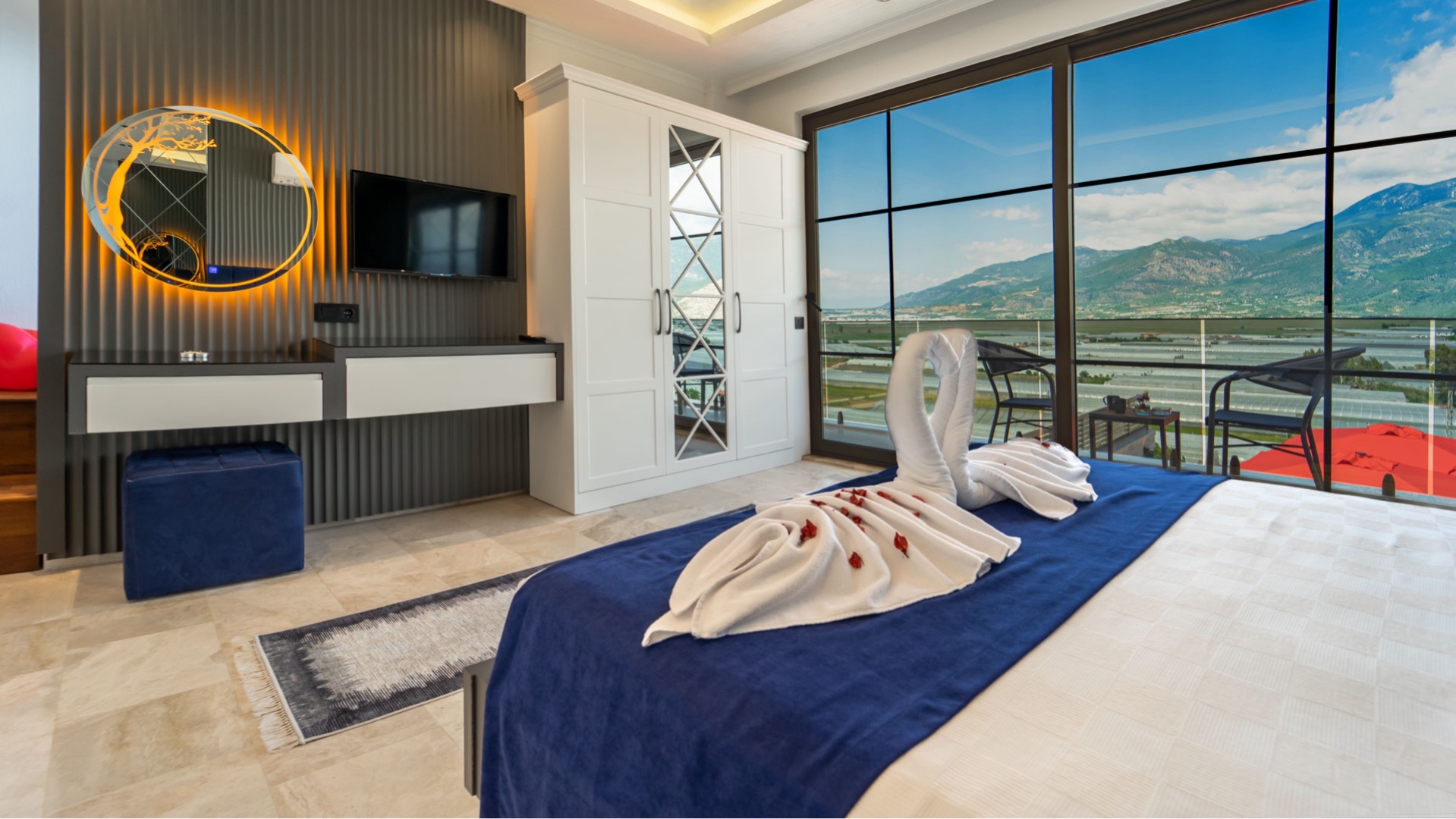 Kaş Yeşilköy'de Huzurlu Doğada, Özel Havuzlu, Korunaklı Villa