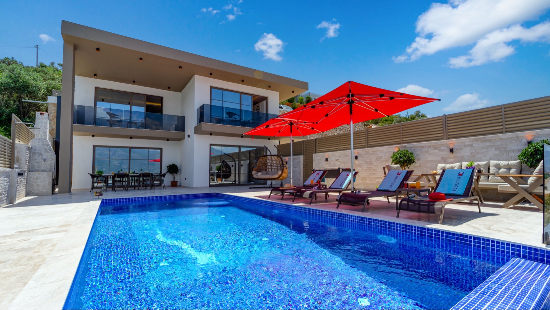 Kaş Yeşilköy'de Huzurlu Doğada, Özel Havuzlu, Korunaklı Villa