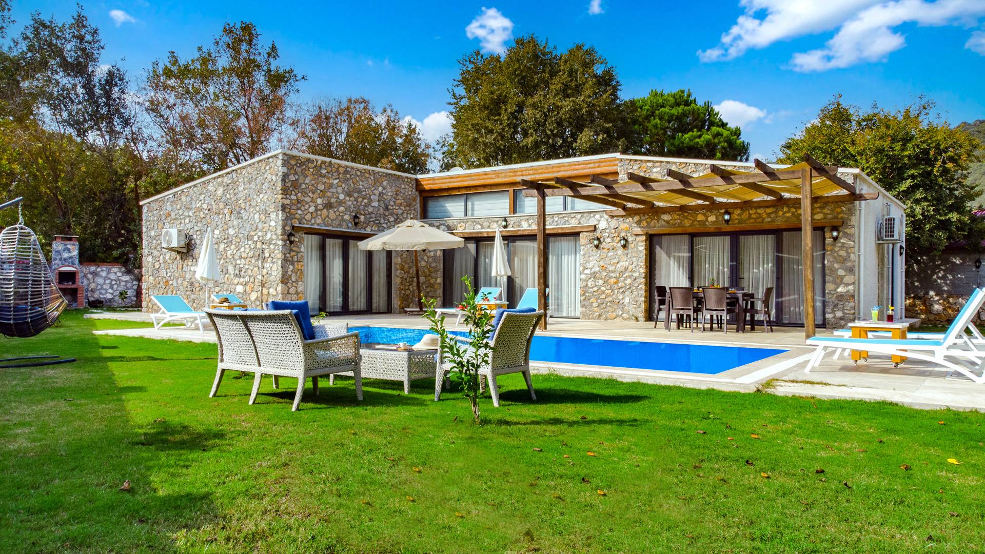 Fethiye Kayaköy'de Otantik Tasarımlı, Özel Havuzlu, Jakuzili Villa