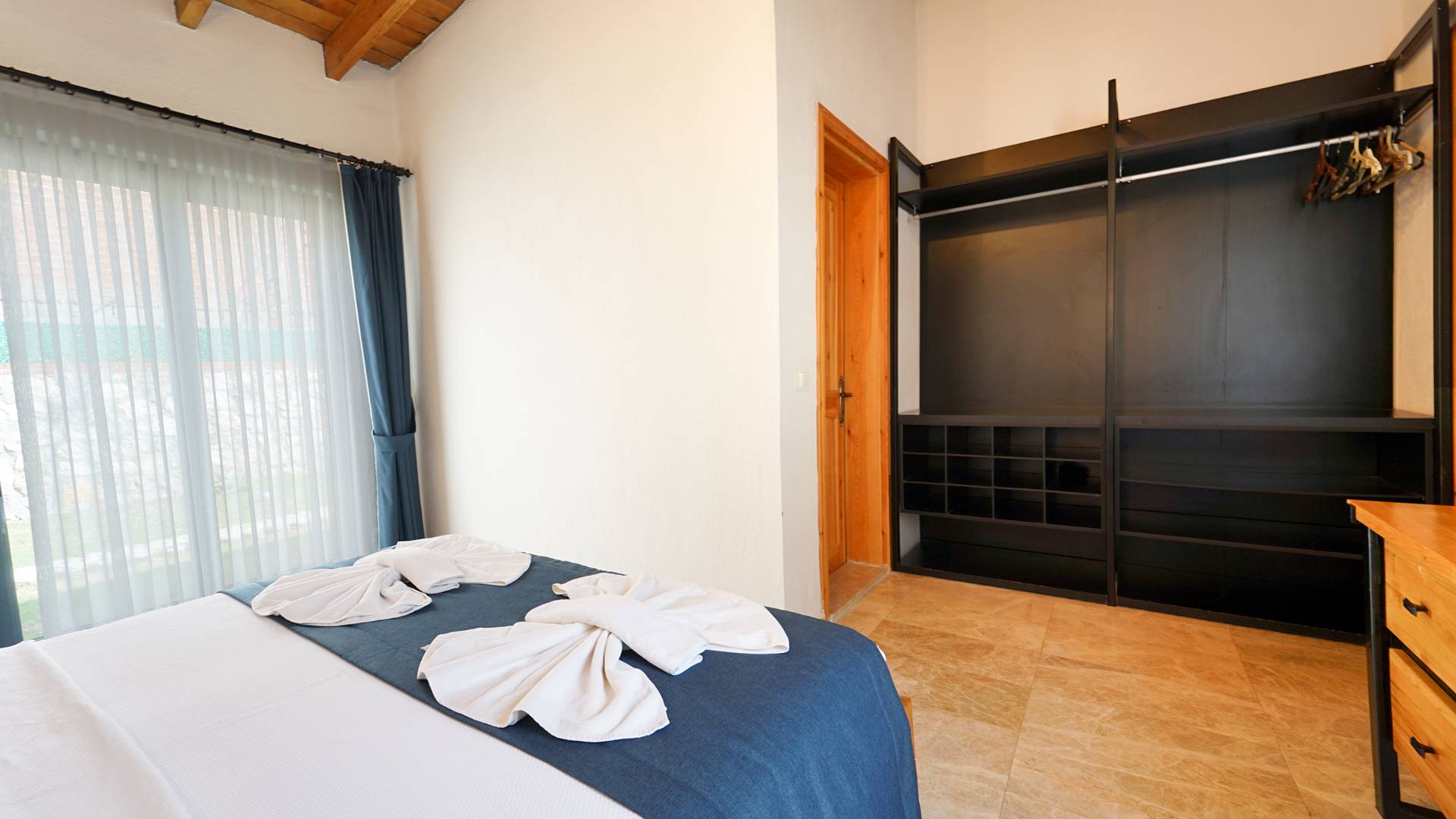 Fethiye Kayaköy'de Otantik Tasarımlı, Özel Havuzlu, Jakuzili Villa