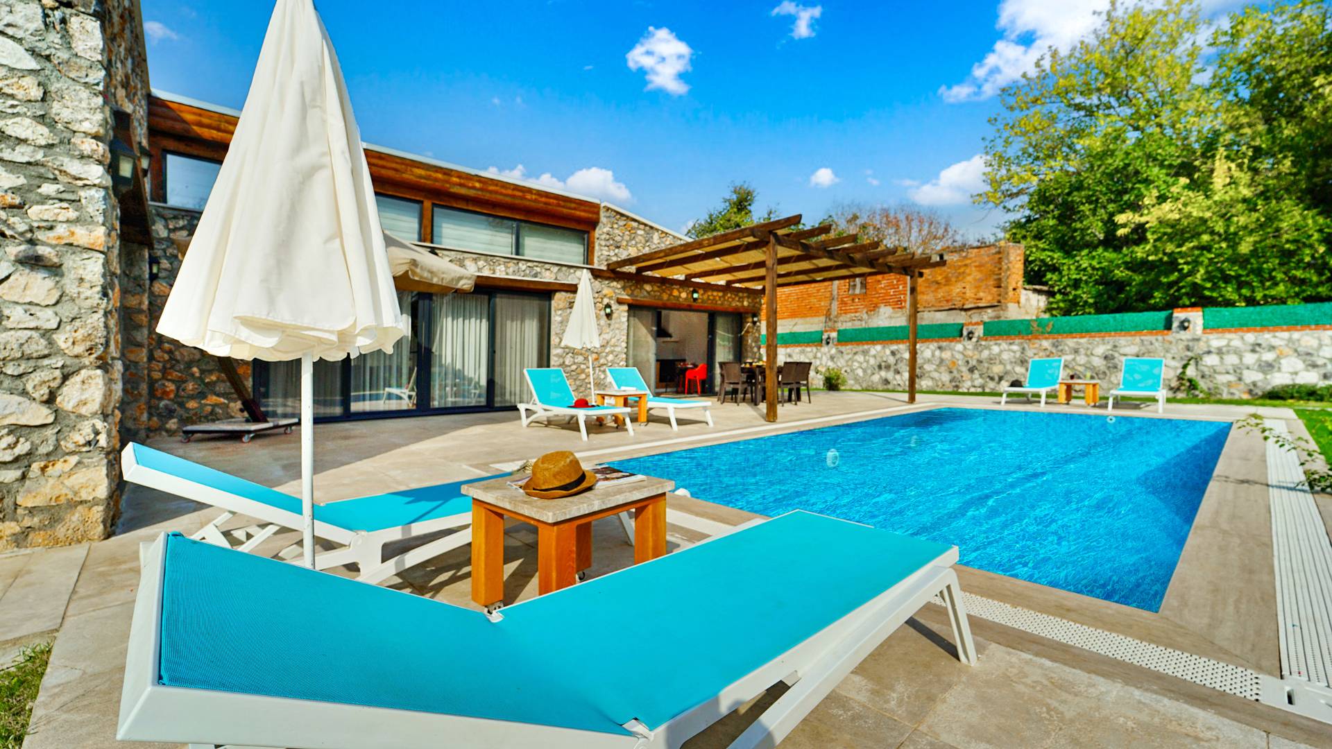 Fethiye Kayaköy'de Otantik Tasarımlı, Özel Havuzlu, Jakuzili Villa
