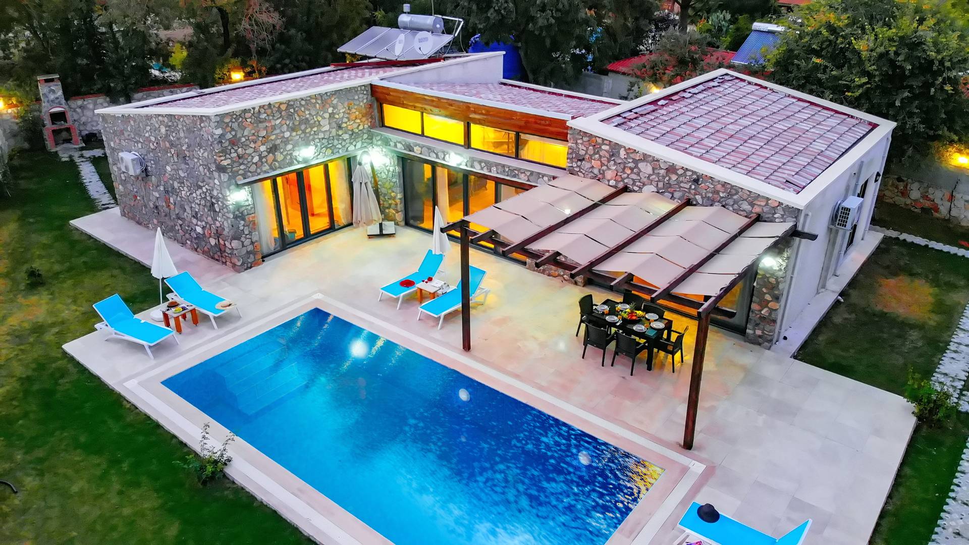 Fethiye Kayaköy'de Otantik Tasarımlı, Özel Havuzlu, Jakuzili Villa