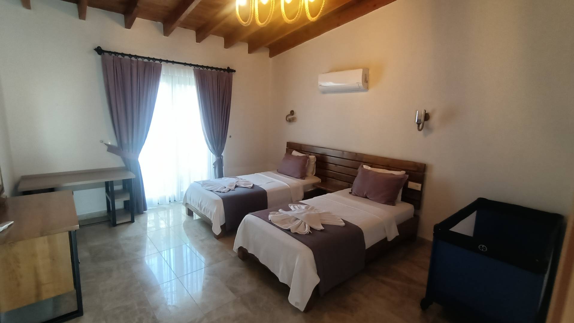 Fethiye Kayaköy'de Doğa İçerisinde, Özel Havuzlu, Geniş Villa