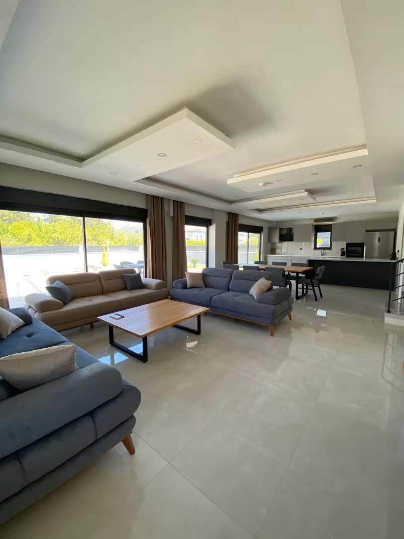 Kemer Çamyuva'da Enfes Doğa Manzaralı, Özel Havuzlu, Kiralık Villa