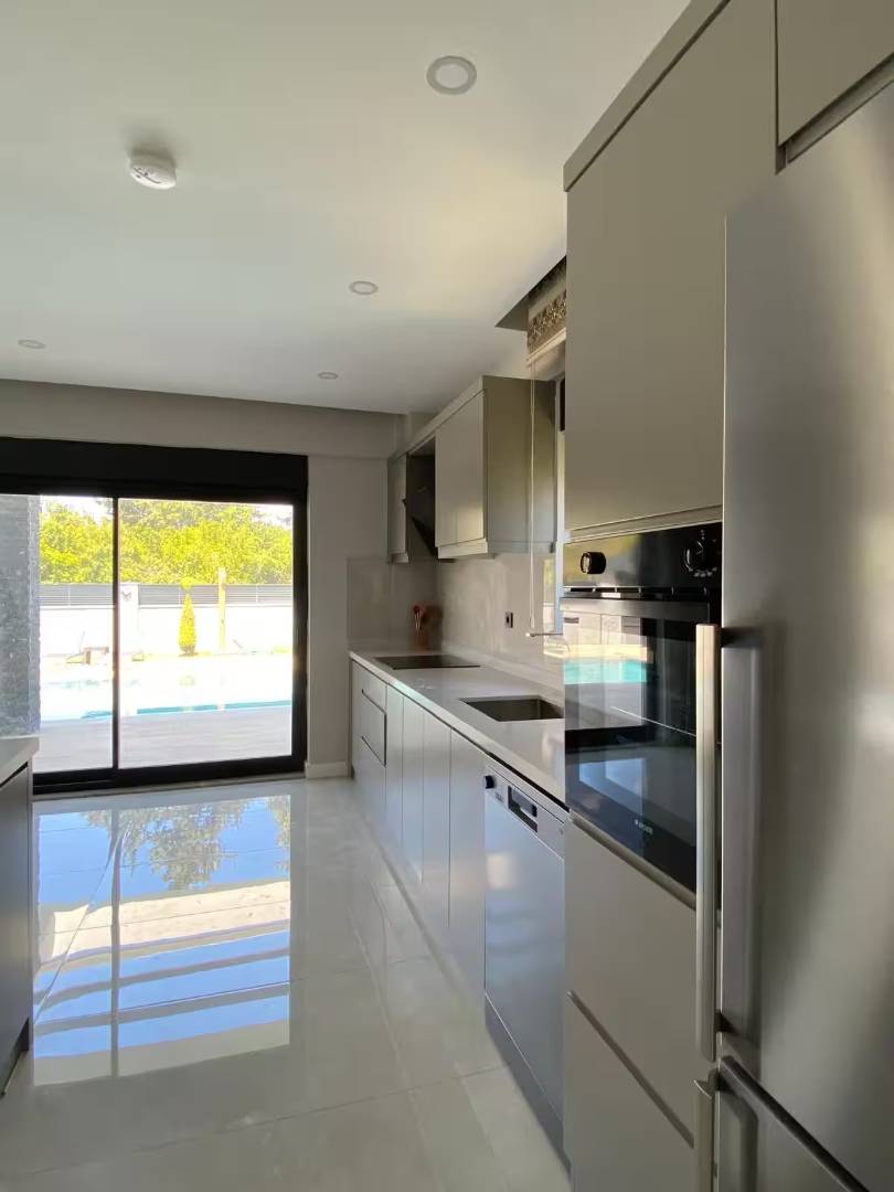 Kemer Çamyuva'da Enfes Doğa Manzaralı, Özel Havuzlu, Kiralık Villa