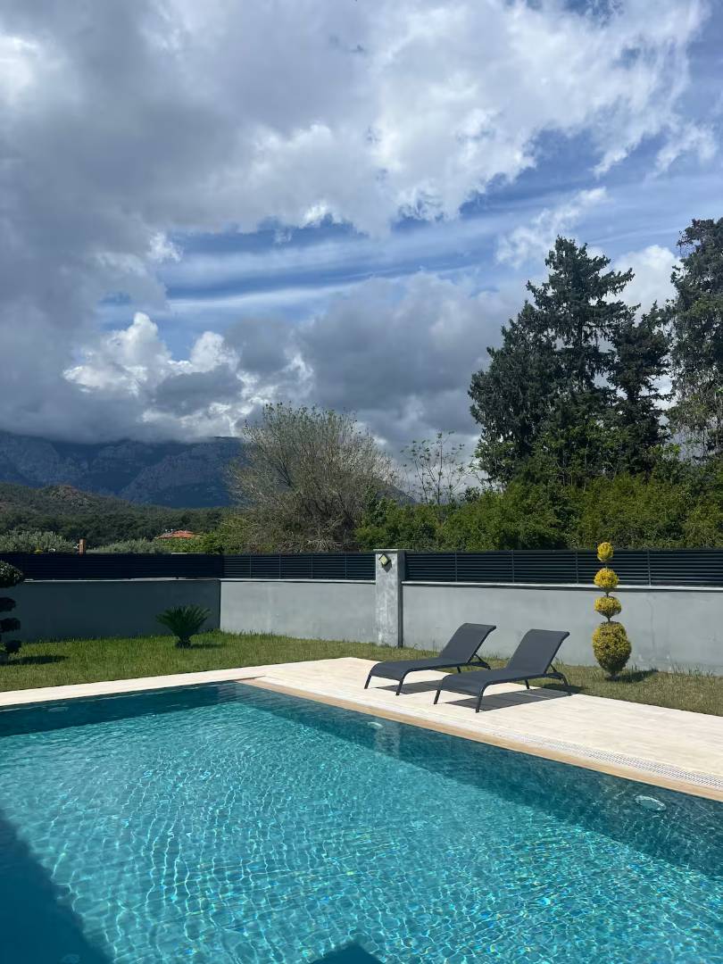 Kemer Çamyuva'da Modern Tasarımlı, Özel Havuzlu, Merkezi Villa 45766 — 2