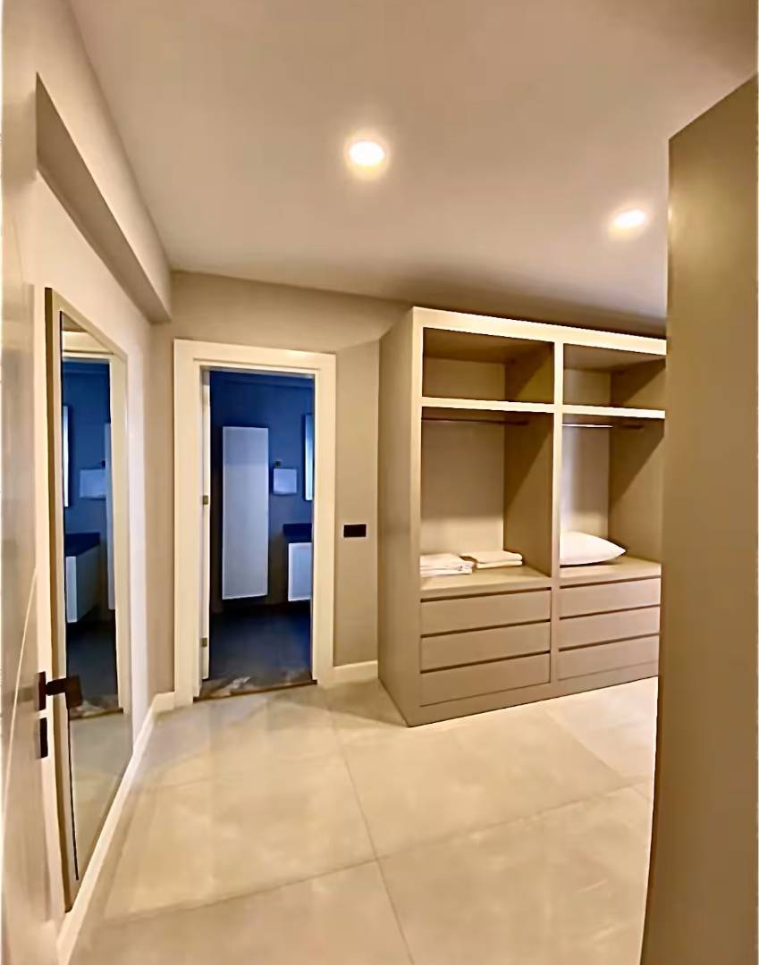 Kemer Çamyuva'da Modern Tasarımlı, Özel Havuzlu, Merkezi Villa