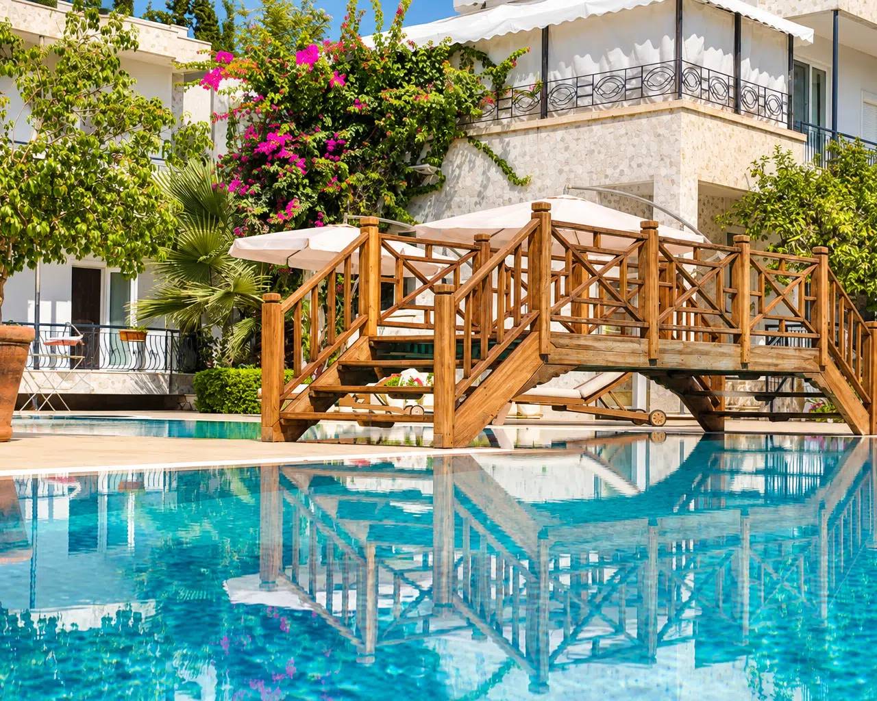 Kemer Çamyuva'da Nezih Konumda, Ortak Havuzlu, 2+1 Ev
