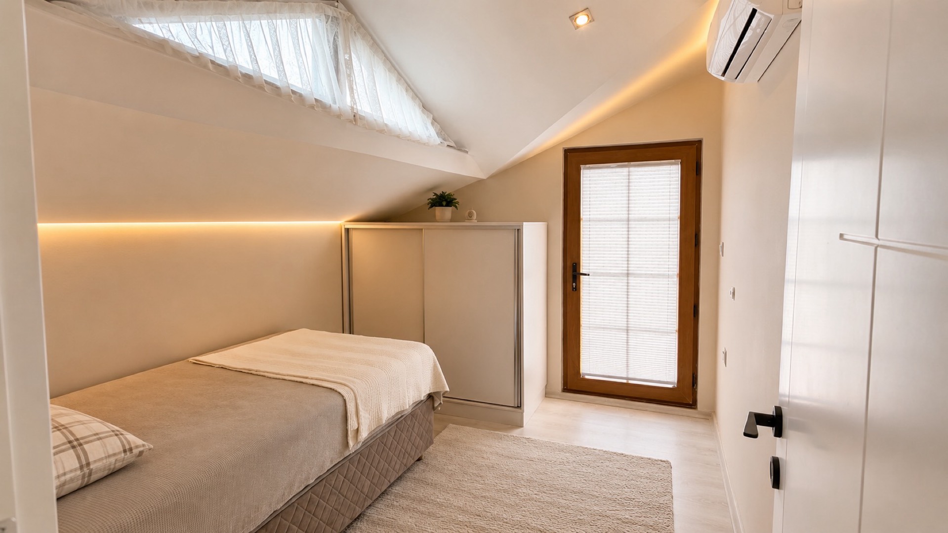 Kemer Göynük'te Çekirdek Ailelere Uygun, Özel Havuzlu, Modern Villa