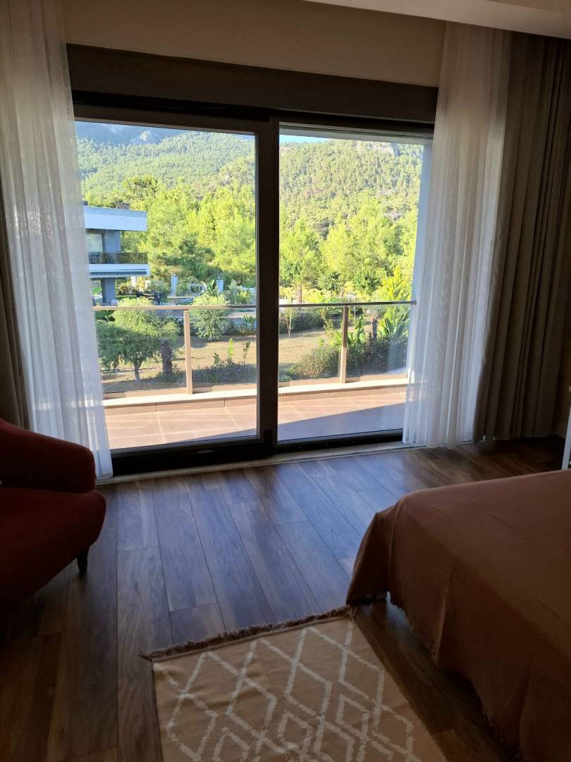 Kemer Göynük'te Doğa İle İç İçe, Özel Havuzlu, Geniş Villa