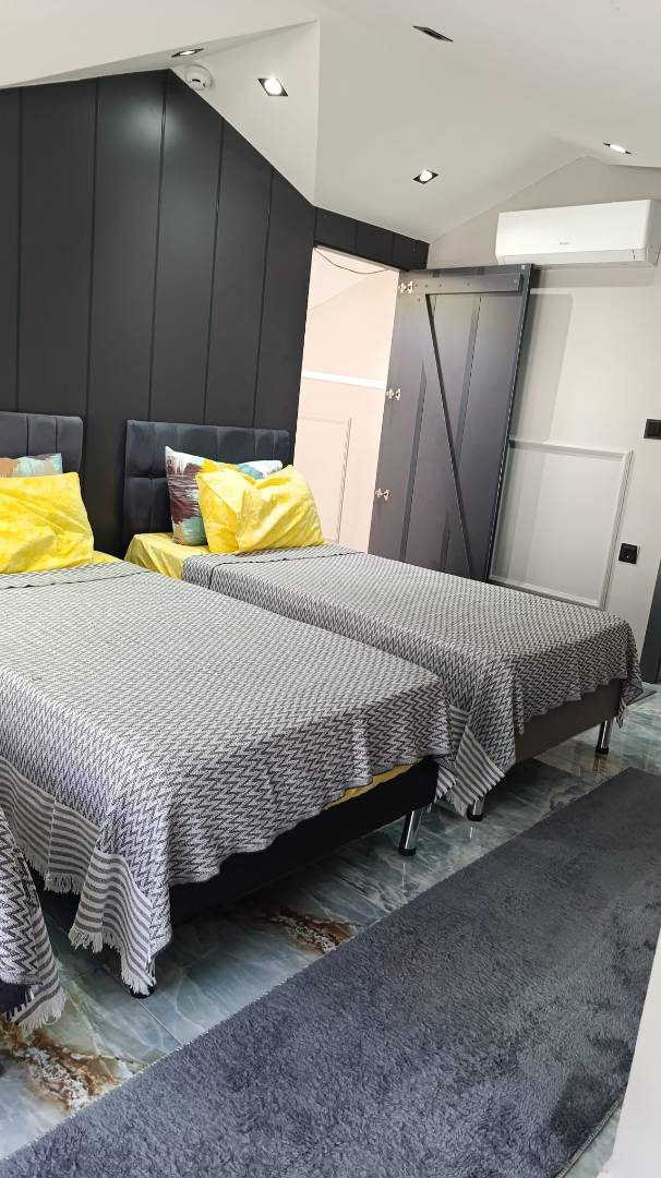 Kemer Göynük'te Muhteşem Doğa Manzaralı, Isıtmalı Havuzlu, 2+1 Villa