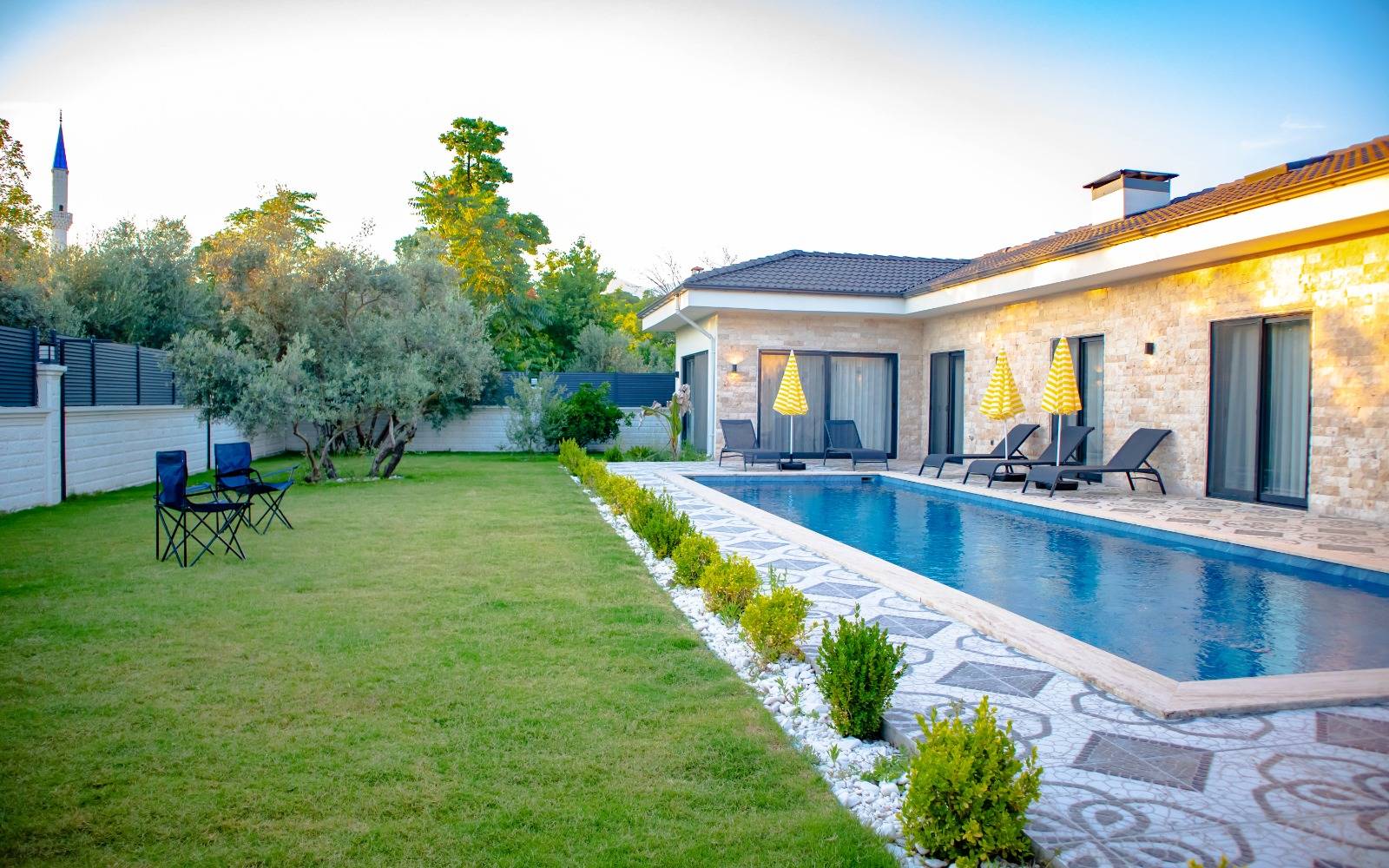 Köyceğiz Beyobası'da Geniş Bahçeli, Özel Havuzlu, Lüks Villa 46134 — 2