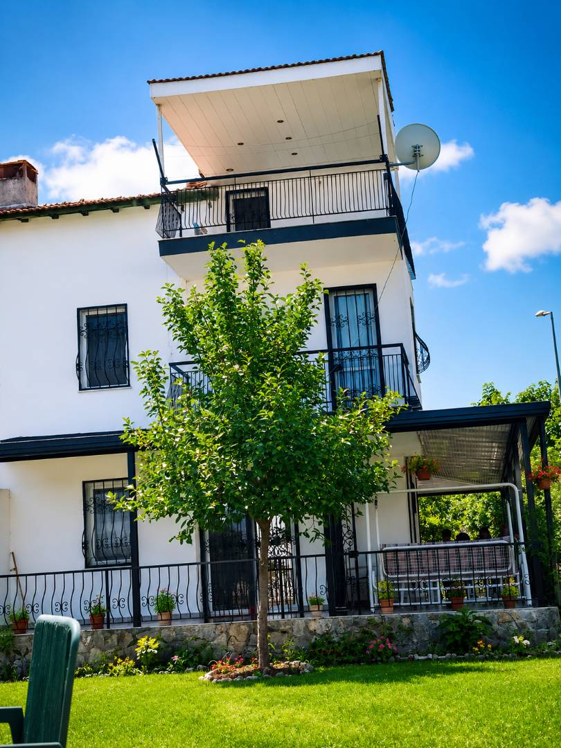 Kuşadası Davutlar'da Merkezi Konumda, Ortak Havuzlu, Kiralık Villa 33960 — 3