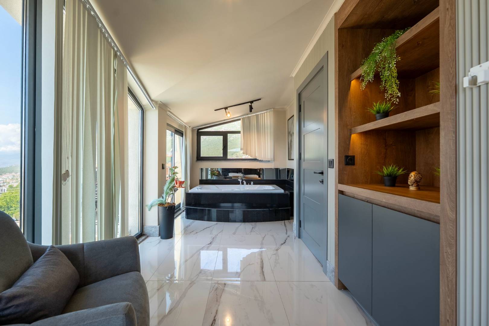 Fethiye Ovacık'ta Modern Tasarımlı, Özel Havuzlu, Saunalı Villa