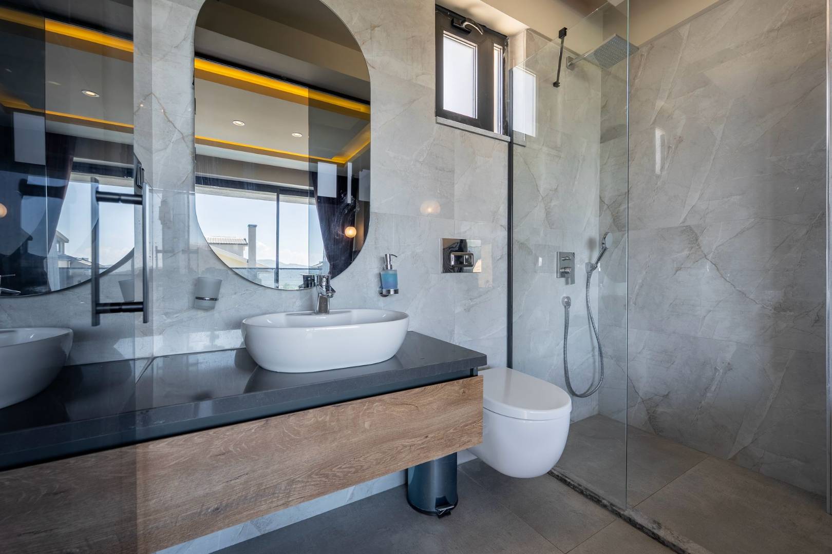 Fethiye Ovacık'ta Modern Tasarımlı, Özel Havuzlu, Saunalı Villa