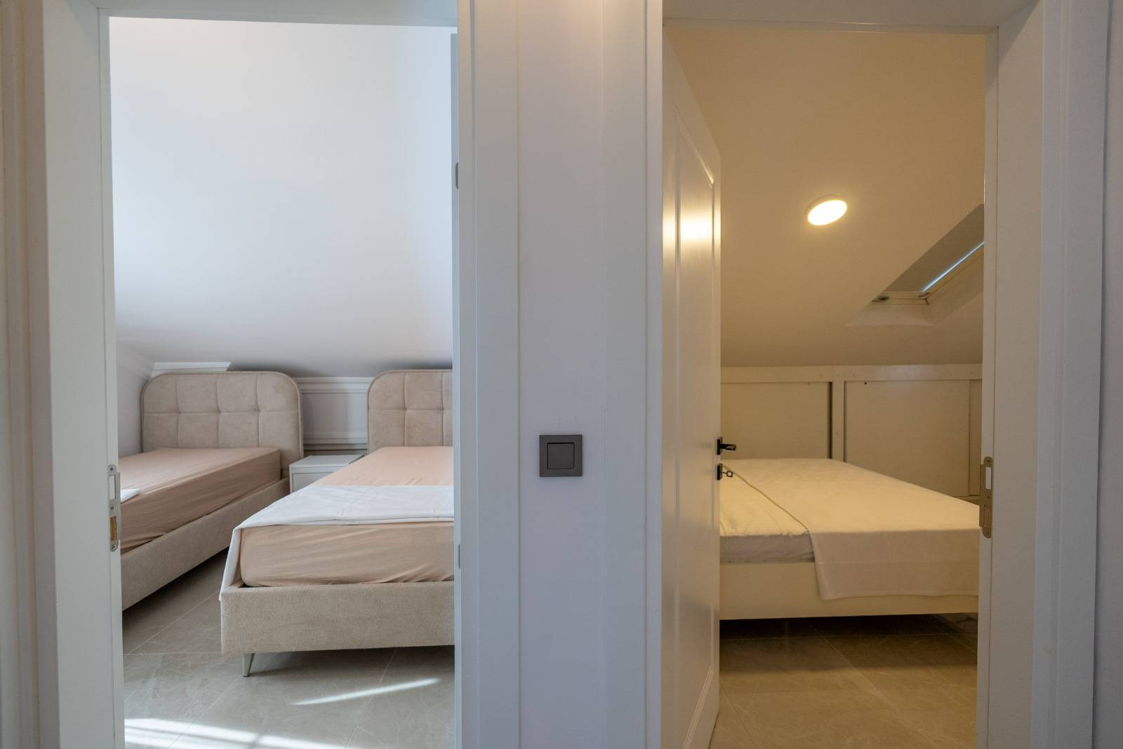 Marmaris Çamdibi'nde Merkezi Konumda, Özel Havuzlu, 6+1 Villa