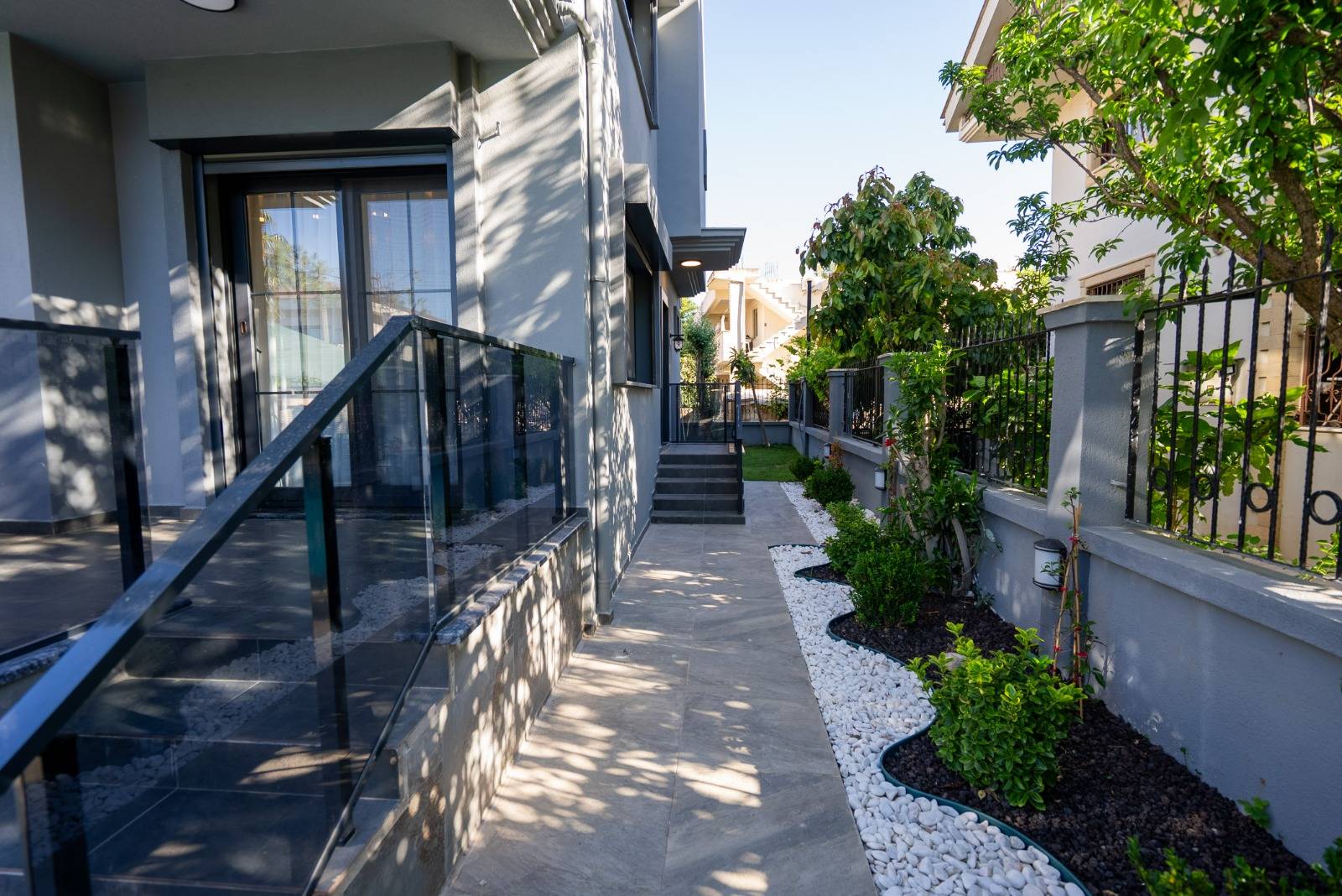 Marmaris Çamdibi'nde Merkezi Konumda, Özel Havuzlu, 6+1 Villa