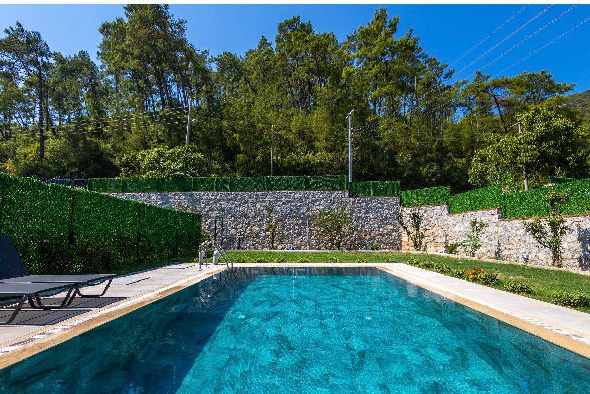 Marmaris Çamlı'da Modern Tasarımlı, Özel Havuzlu, 2+1 Villa