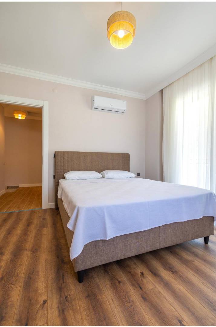 Marmaris Çamlı'da Modern Tasarımlı, Özel Havuzlu, 2+1 Villa