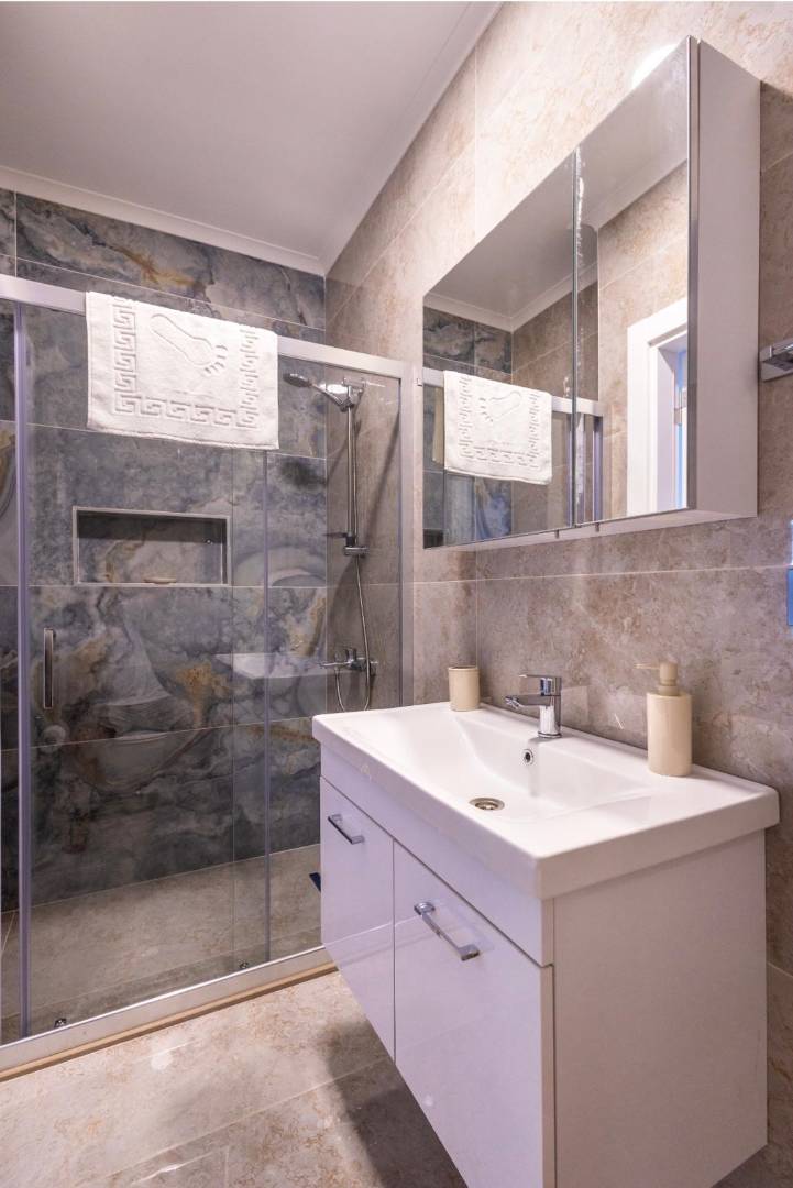 Marmaris Çamlı'da Modern Tasarımlı, Özel Havuzlu, 2+1 Villa