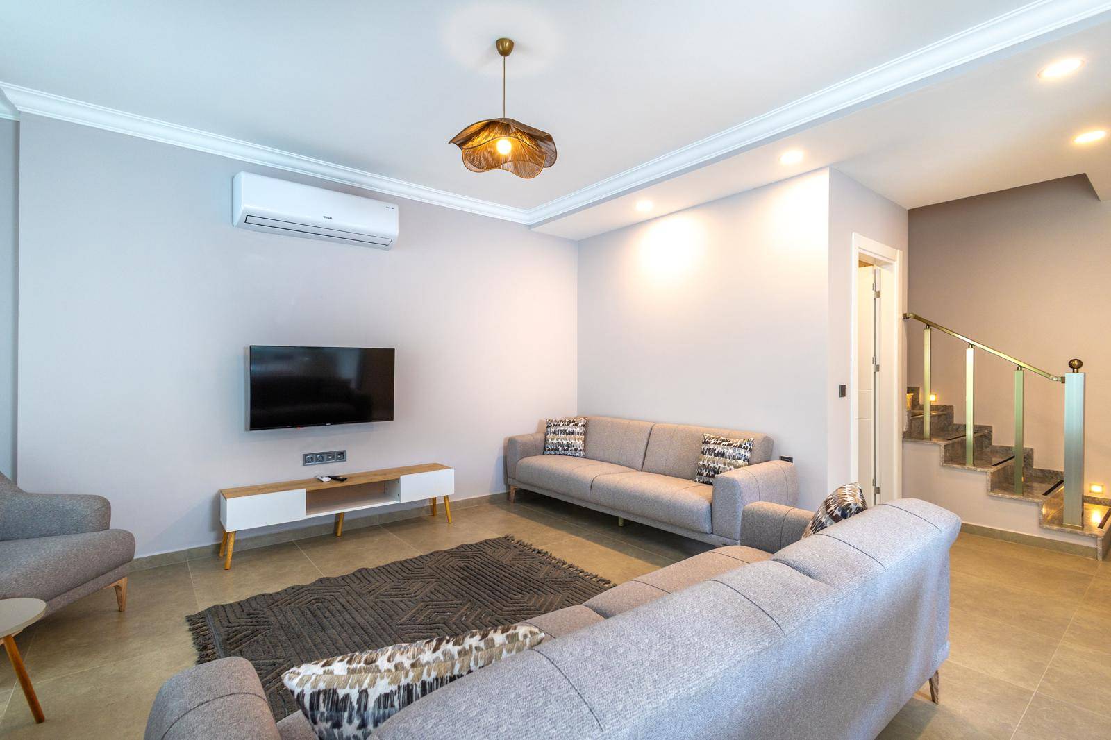 Marmaris Çamlı'da Muhteşem Doğada, Özel Havuzlu, Bahçeli Villa