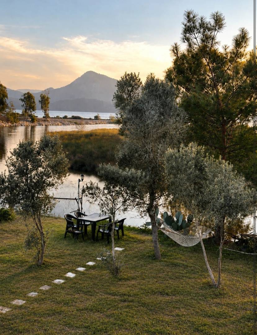 Marmaris Hisarönü'nde Geniş Bahçeli, Özel Havuzlu, Kiralık Villa
