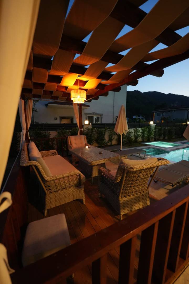 Marmaris Hisarönü'nde Kalabalık Ailelere Uygun, Özel Havuzlu, Merkezi Villa