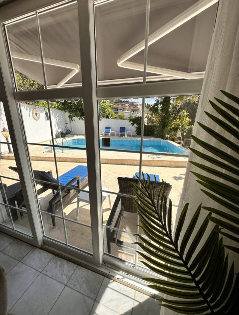 Marmaris Sinan'da Merkezi Konumda, Özel Havuzlu, Aile Villası