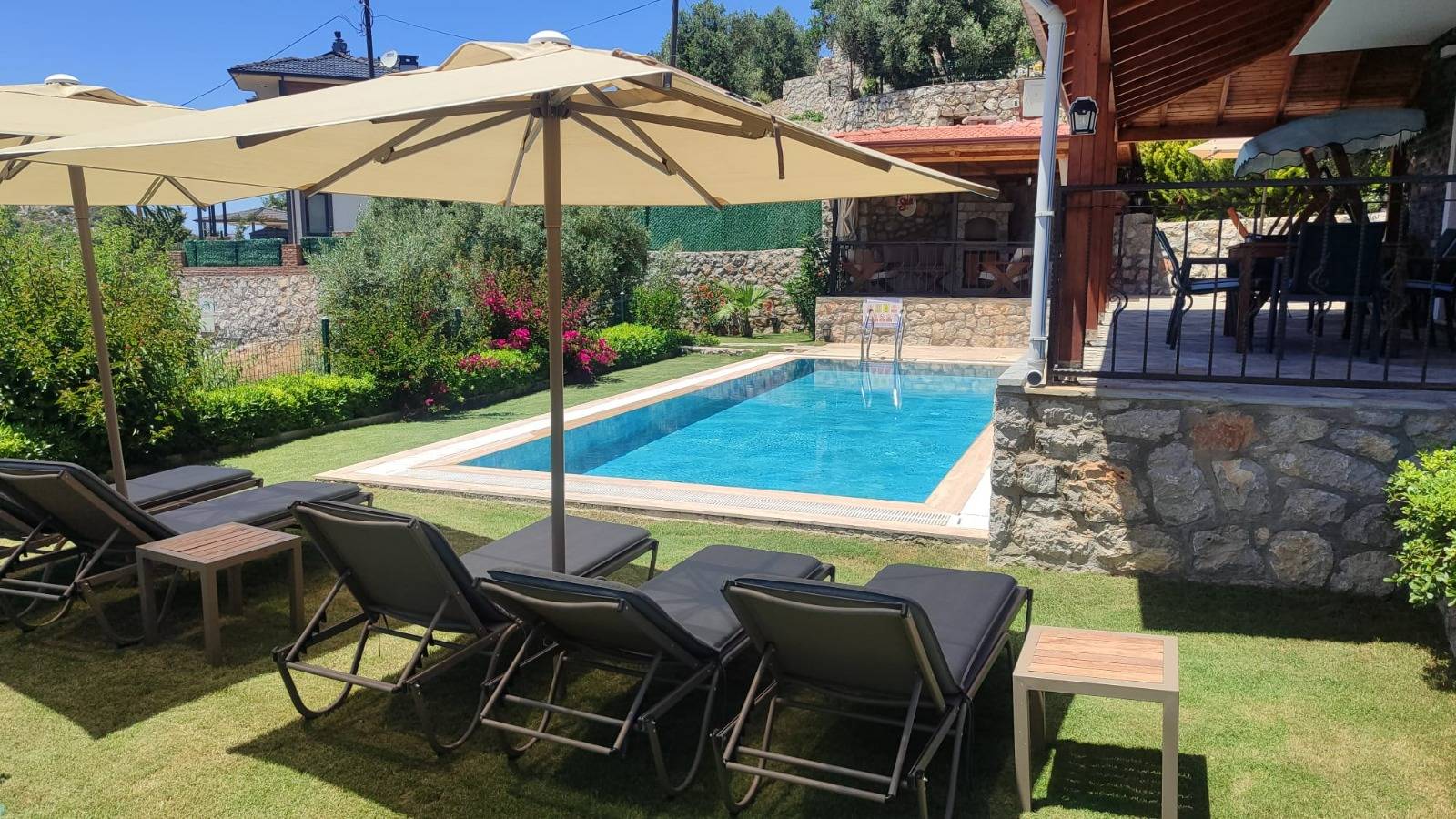 Marmaris Söğüt'te Doğa ve Deniz Manzaralı, Özel Havuzlu, Bahçeli Villa