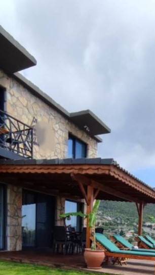 Marmaris Söğüt'te Enfes Deniz Manzaralı, Özel Havuzlu, Otantik Villa