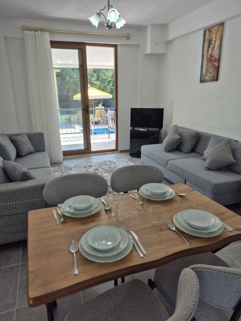 Marmaris Söğüt'te Sakin ve Ulaşılır Konumda, Özel Havuzlu, Kiralık Villa