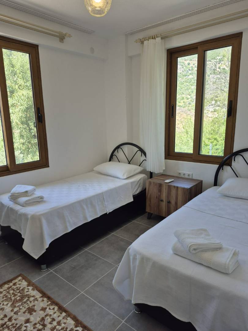 Marmaris Söğüt'te Sakin ve Ulaşılır Konumda, Özel Havuzlu, Kiralık Villa