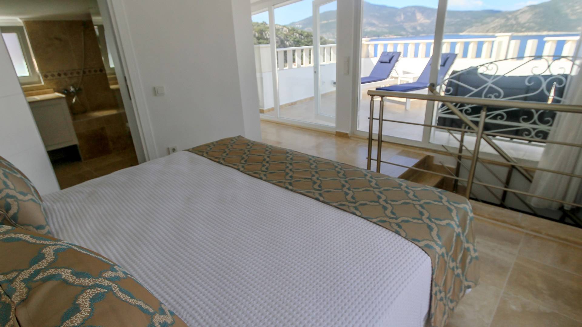 Kaş Kalkan'da Deniz Manzaralı, Özel Havuzlu, Kiralık Villa