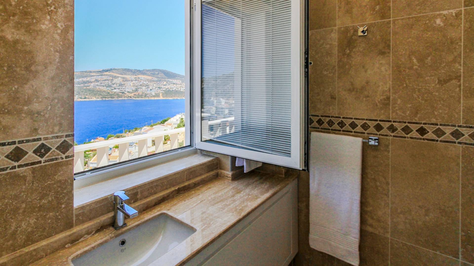 Kaş Kalkan'da Deniz Manzaralı, Özel Havuzlu, Kiralık Villa