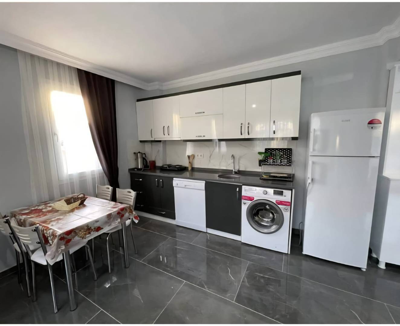 Muğla Fethiye'de Huzurun Kucağında, Ferah Tasarımlı, Konforlu Ev