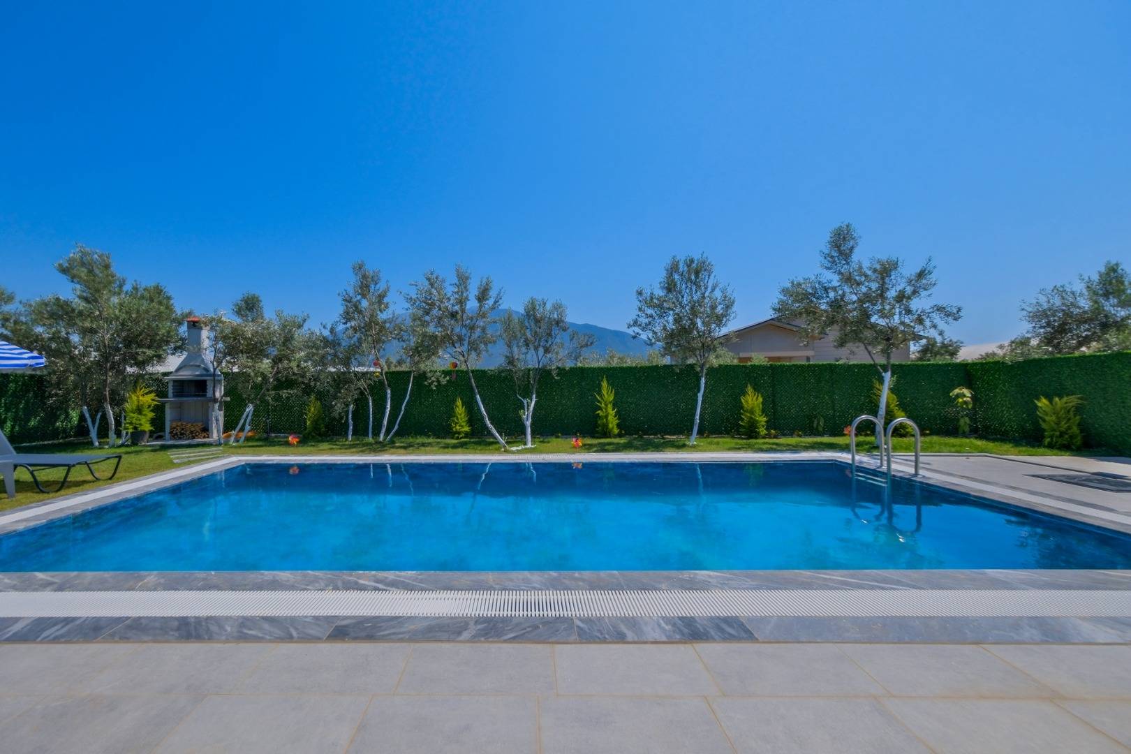 Muğla Karaçulha'da Balayı Çiftlerine Uygun, Özel Havuzlu, Modern Villa