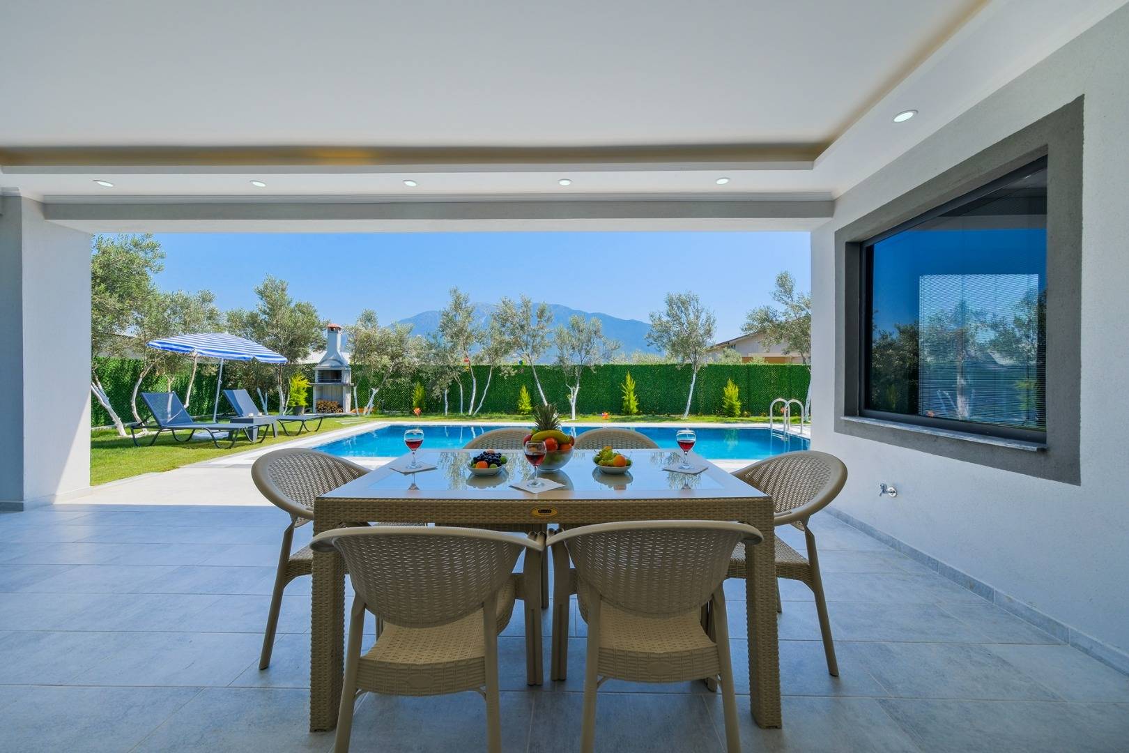 Muğla Karaçulha'da Balayı Çiftlerine Uygun, Özel Havuzlu, Modern Villa