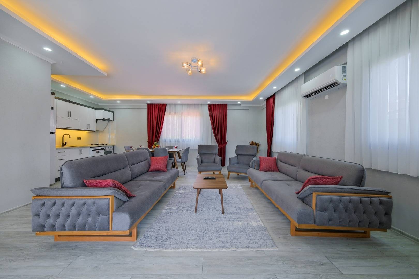 Muğla Karaçulha'da Balayı Çiftlerine Uygun, Özel Havuzlu, Modern Villa
