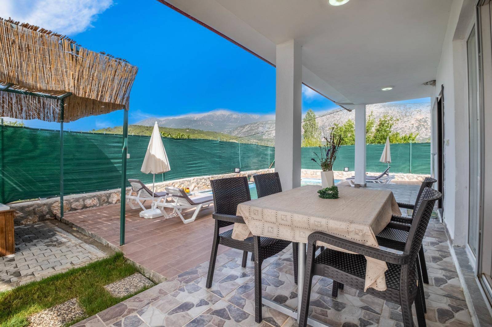 Muğla Seydikemer'de Çekirdek Ailelere Uygun, Özel Havuzlu, Ferah Villa 45915 — 3