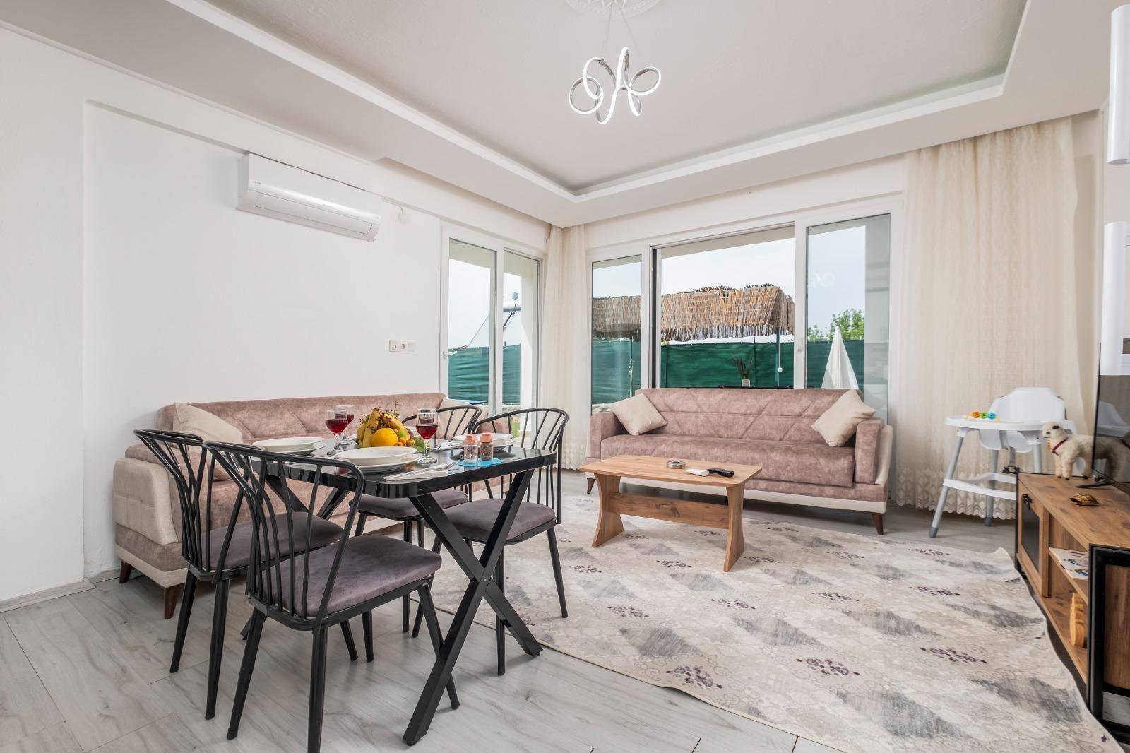 Muğla Seydikemer'de Çekirdek Ailelere Uygun, Özel Havuzlu, Ferah Villa