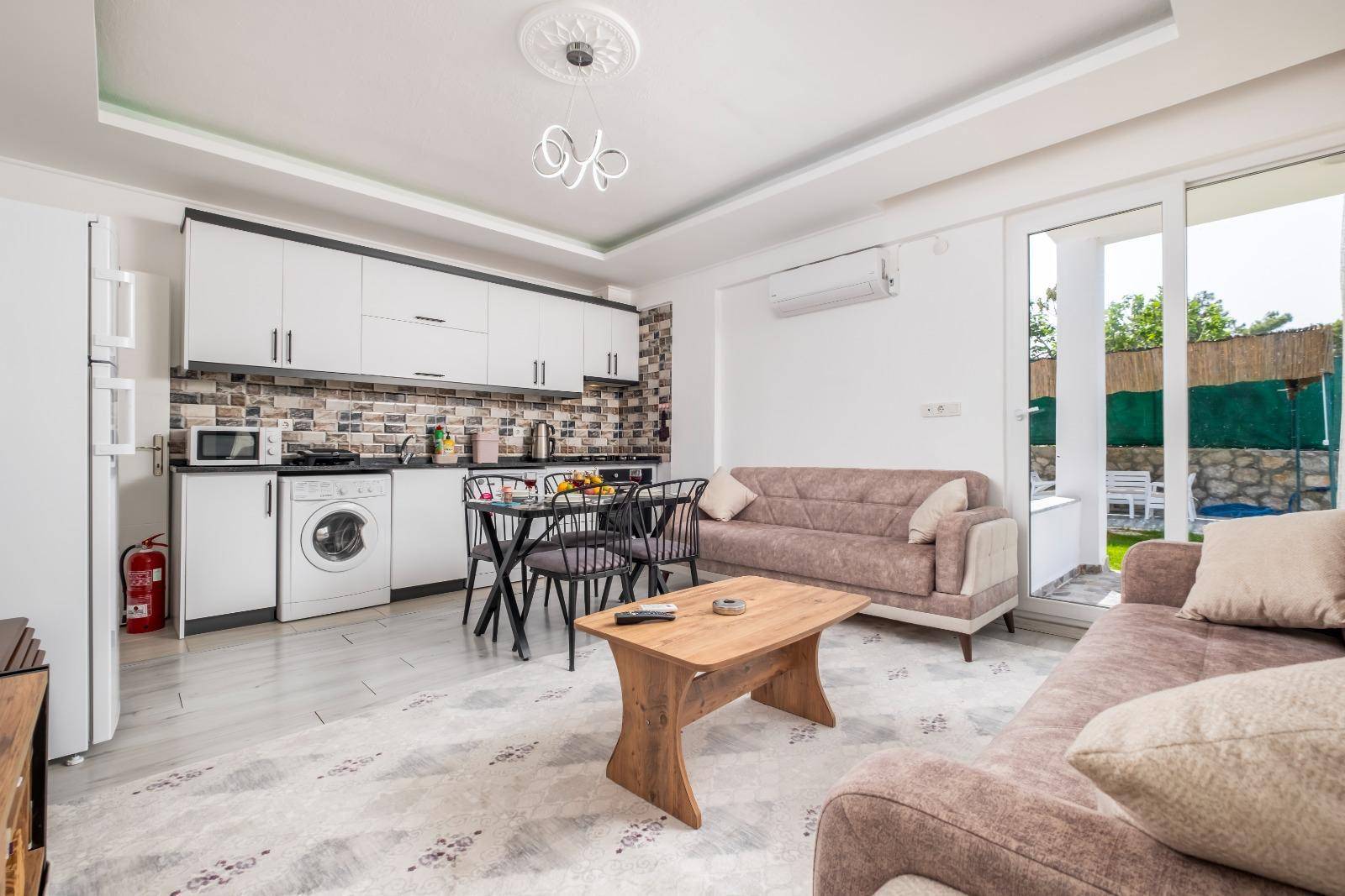 Muğla Seydikemer'de Çekirdek Ailelere Uygun, Özel Havuzlu, Ferah Villa